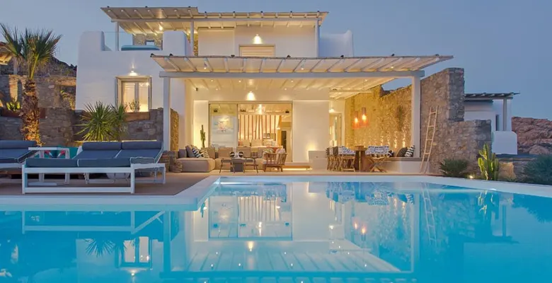 Luxury villa for Sale